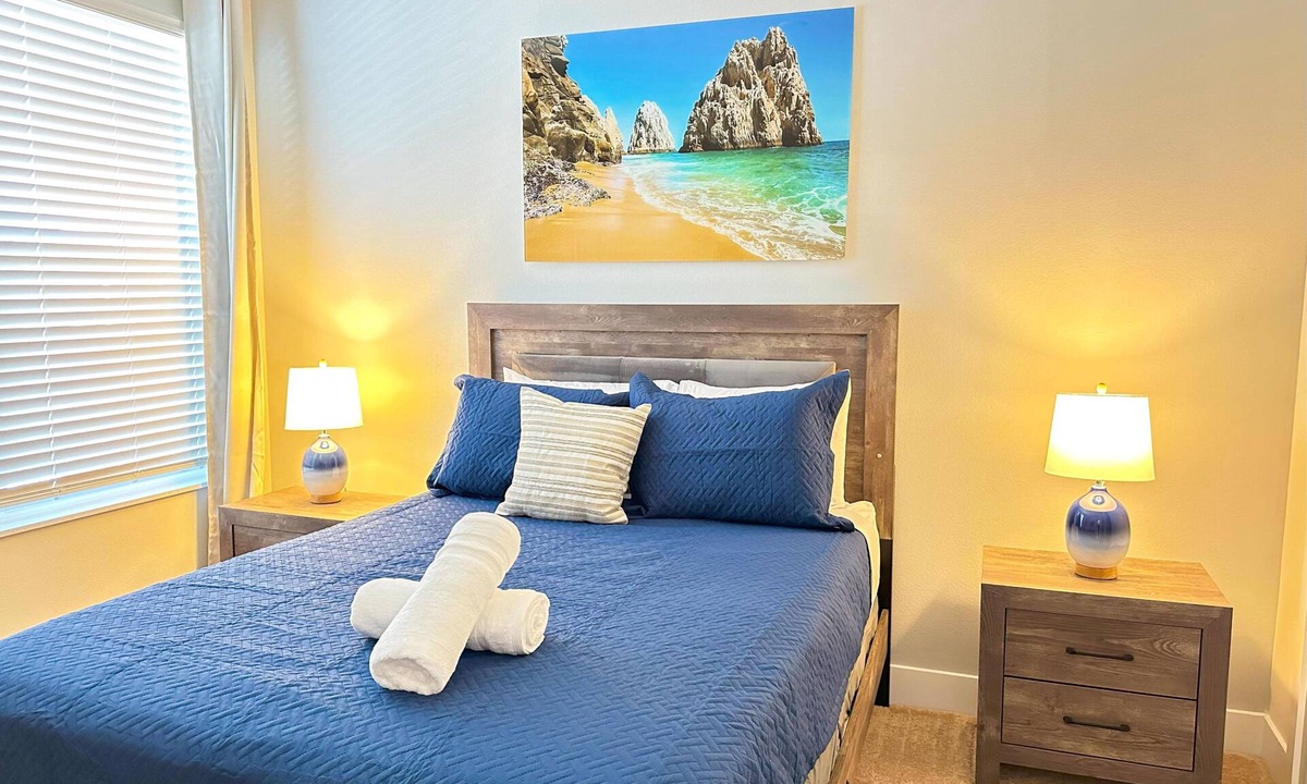 Four Corners House | Modern with Pool Home close to Disney - 7 guests