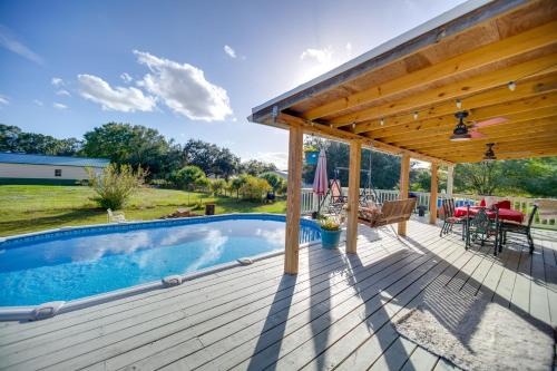 Moore Haven House | Moore Haven Getaway w/Deck & Private Pool