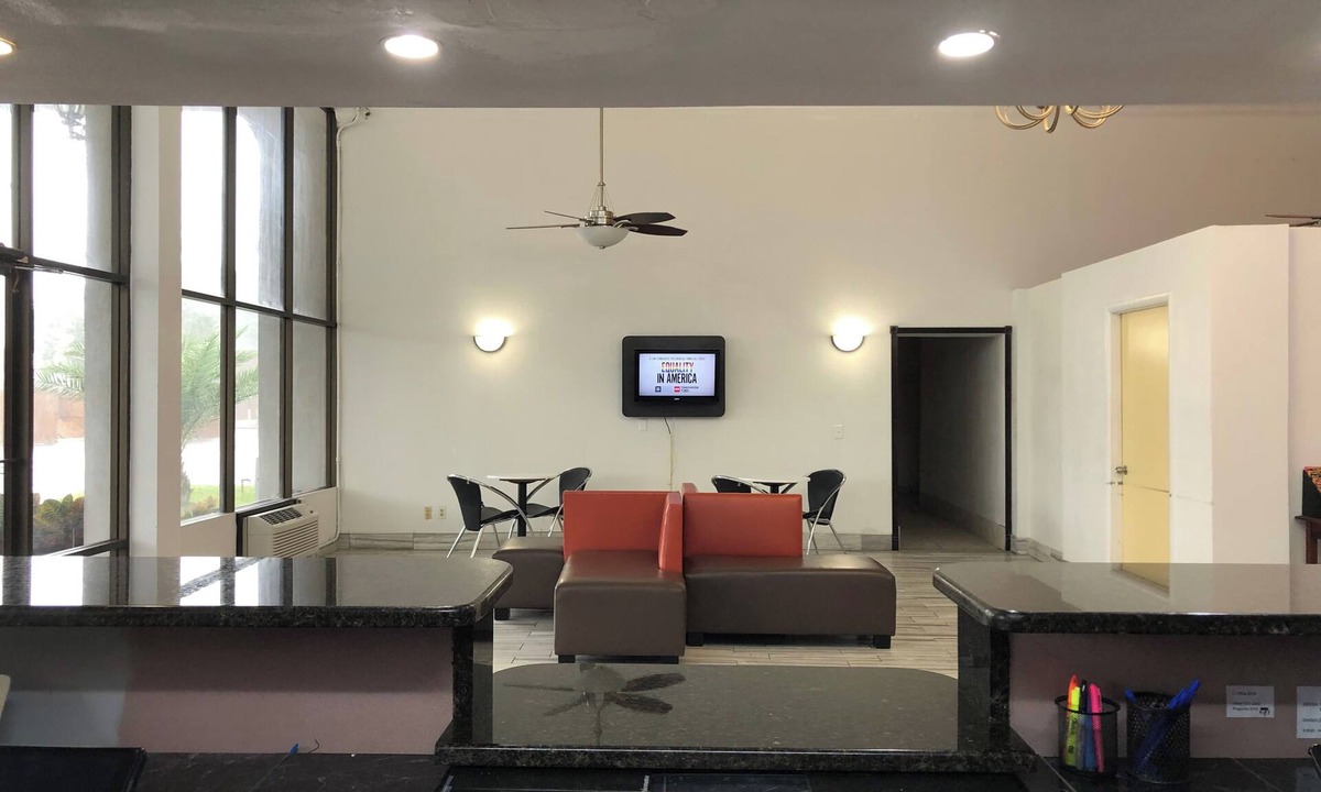 Daytona Beach Hotel | Motel 6 Daytona Beach, FL - Speedway