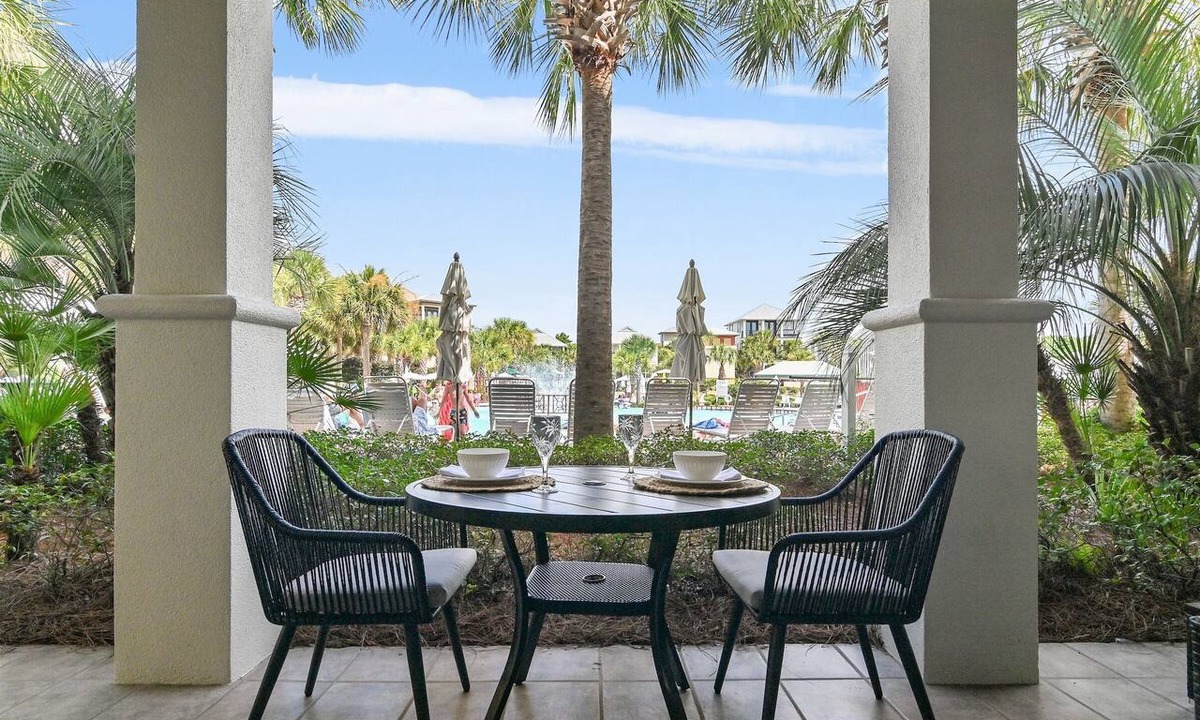 Treetop Condo | NEW Condo in Seacrest Beach on 30A Located at the Lagoon Pool!