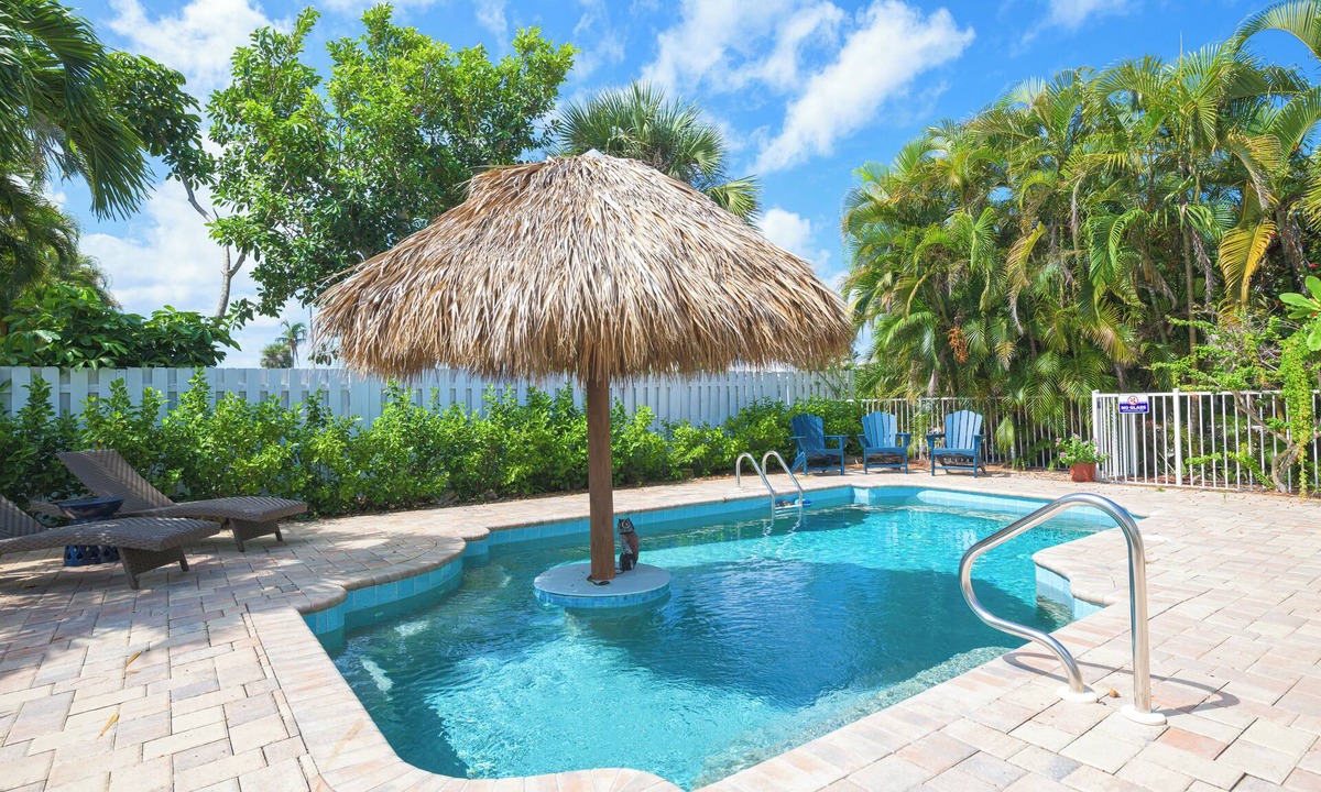 Bokeelia House | New Tropical House in Bokeelia w/pool,mooring post, access to the Gulf of Mexico