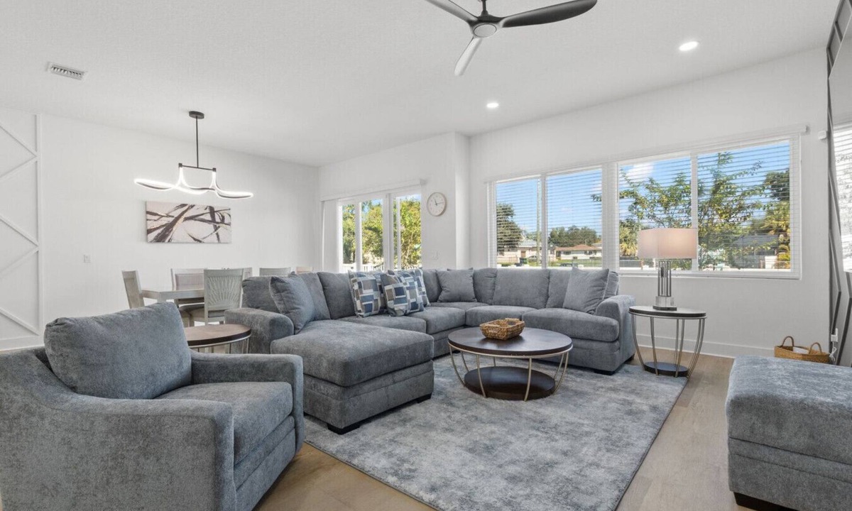 Tampa Villa | NEW! Two Immaculate Townhomes by Ray-J & Steinbrenner Field. "Casa Doble"