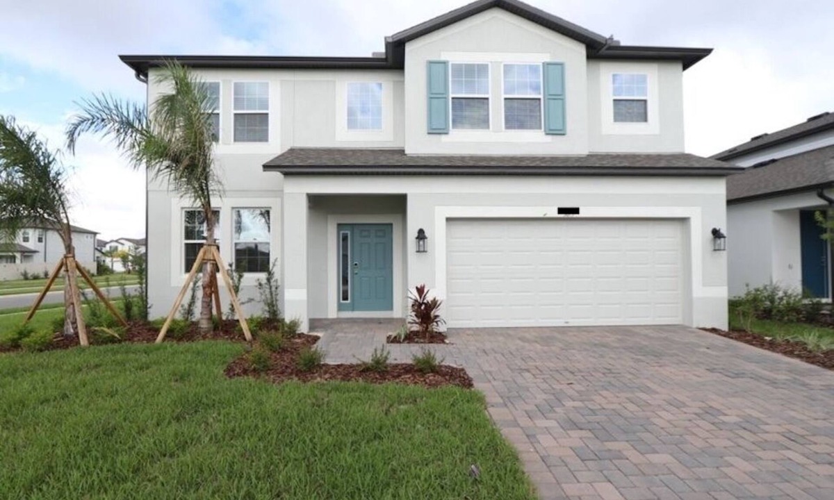 Zephyrhills South House | Newly Built Luxury Retreat