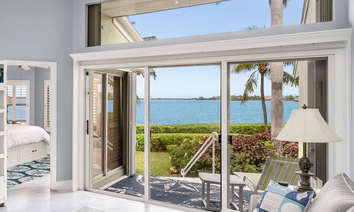 Big Coppitt Key House | Newly Renovated* Water Front Property*Saltwater Pool*Gated*Boat Dock