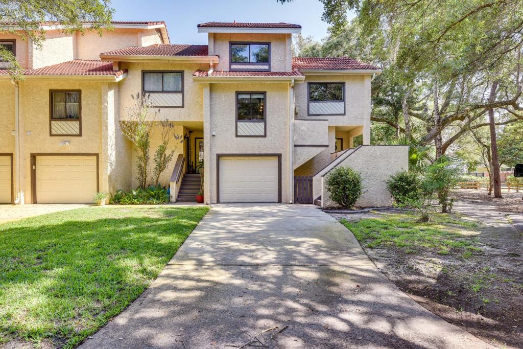 Niceville House | Niceville Retreat w/Boat Dock, Golf Course & Pool
