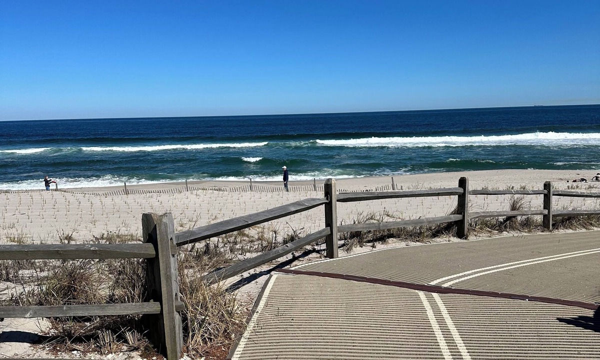Normandy Beach House | Normandy Beach 5BR Private Beach Access Dual-Unit Home for Multi-Family Stay