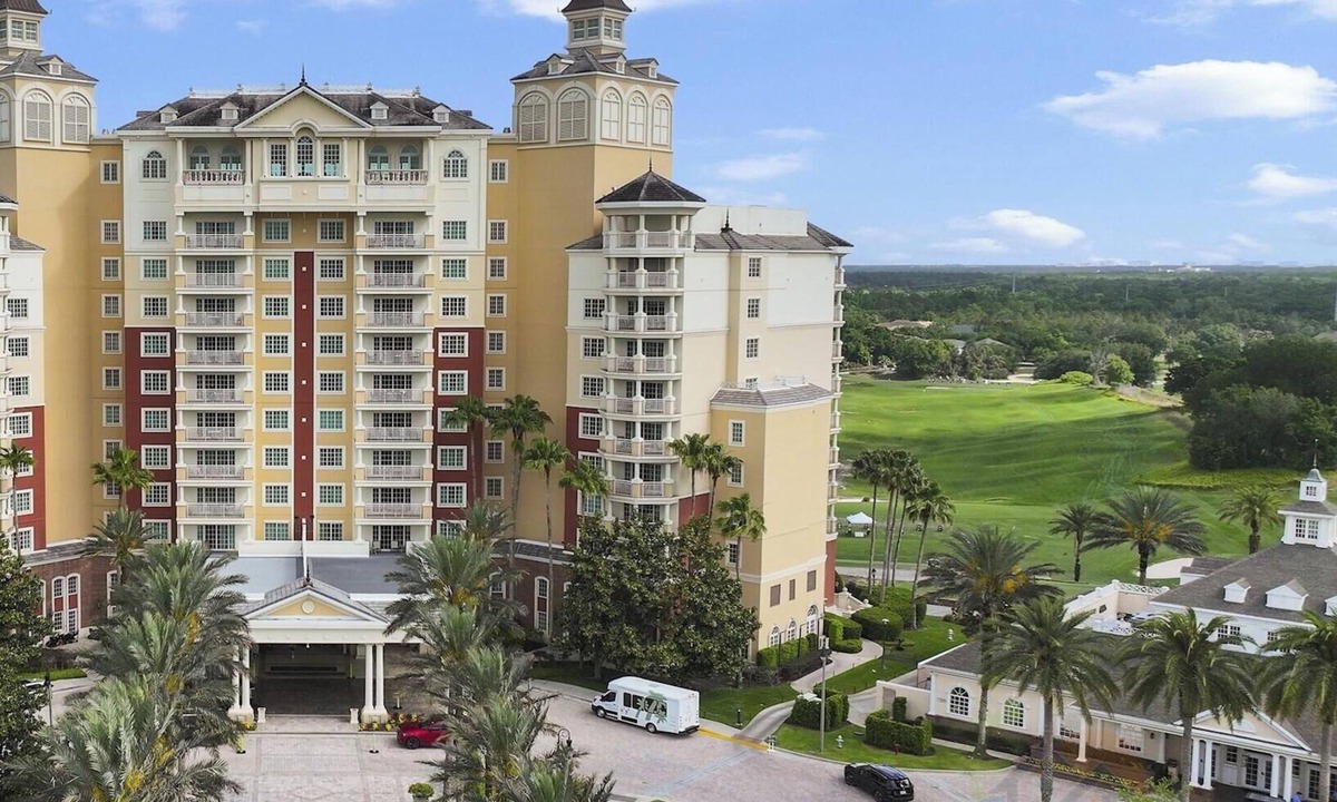 Reunion Cottage | Oasis Near Disney w Golf View, Family&pet Friendly