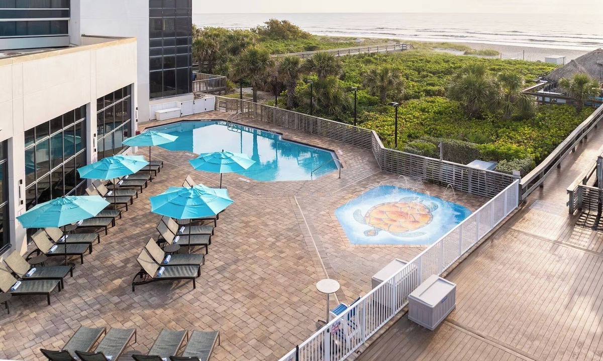 Cocoa Beach Hotel | Ocean Bliss | 4 Family-Friendly Rooms | Outdoor Pool, Tiki Bar, Beach Access