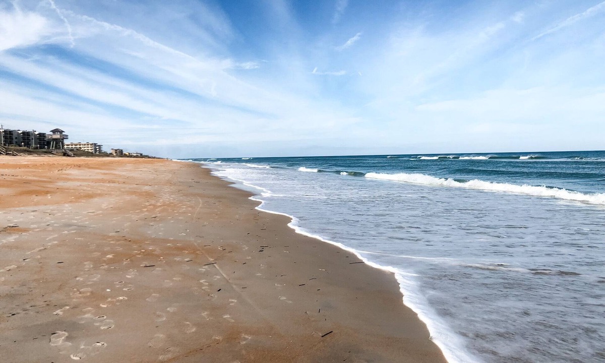 Breakers Condo | Ocean Front Condo, Steps to the beach, 2 bed/2 bath-Private beach & pool