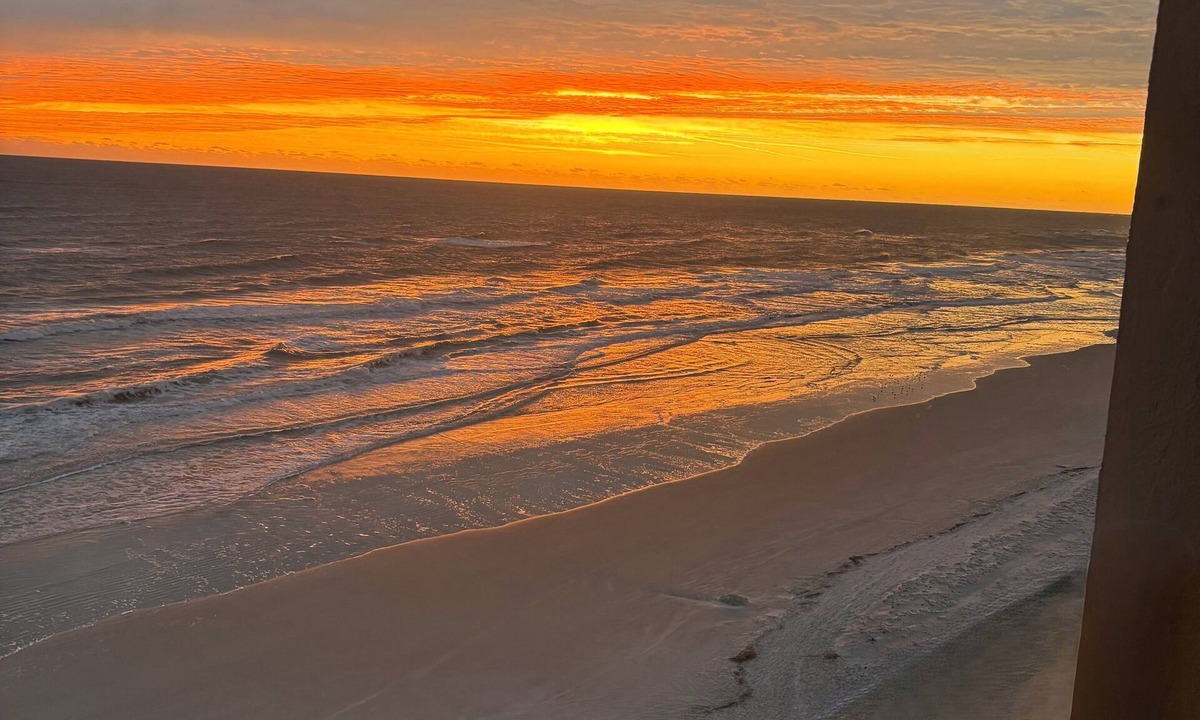 Ponce Inlet Condo | Ocean Front Condo. Wake up to sunrises & ocean waves crashing on the beach.