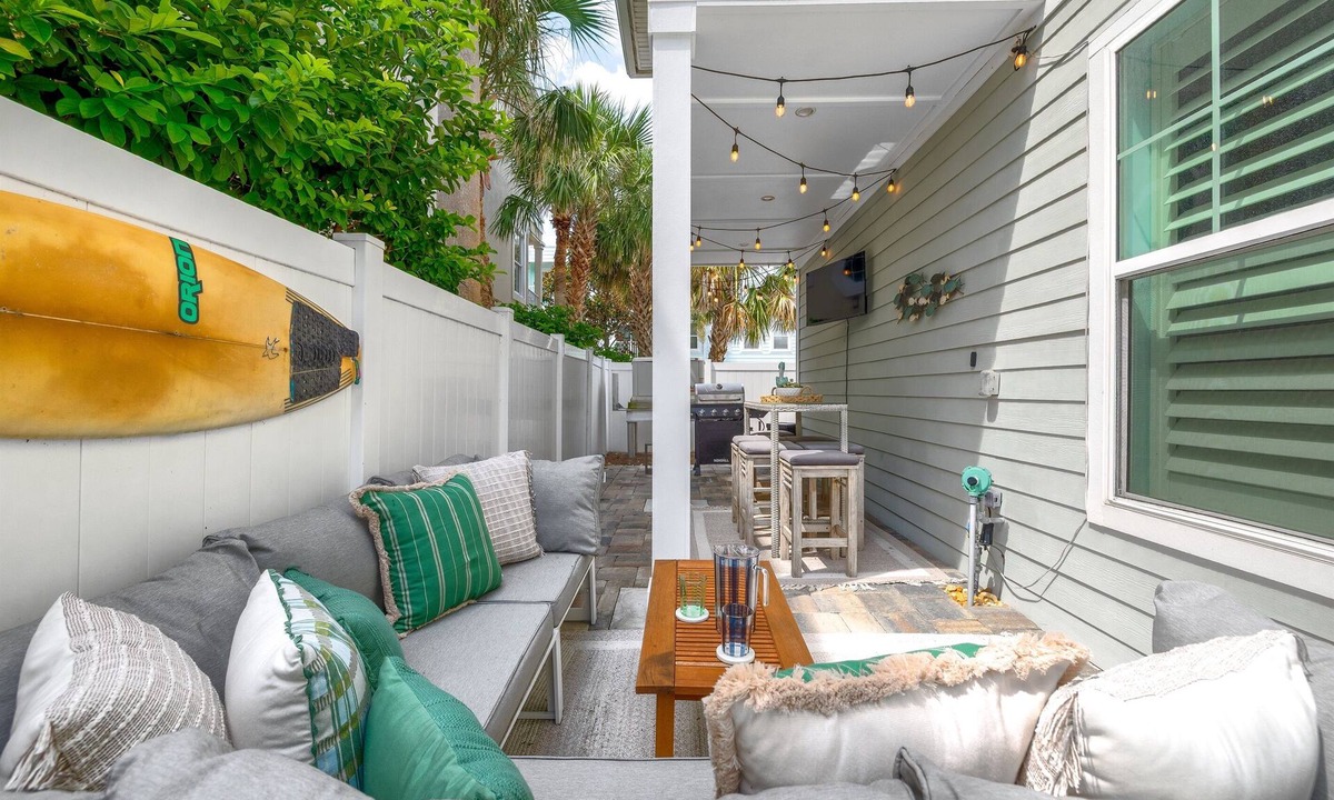 Jacksonville Beach House | Ocean View Bliss | Steps to Beach + Golf Cart