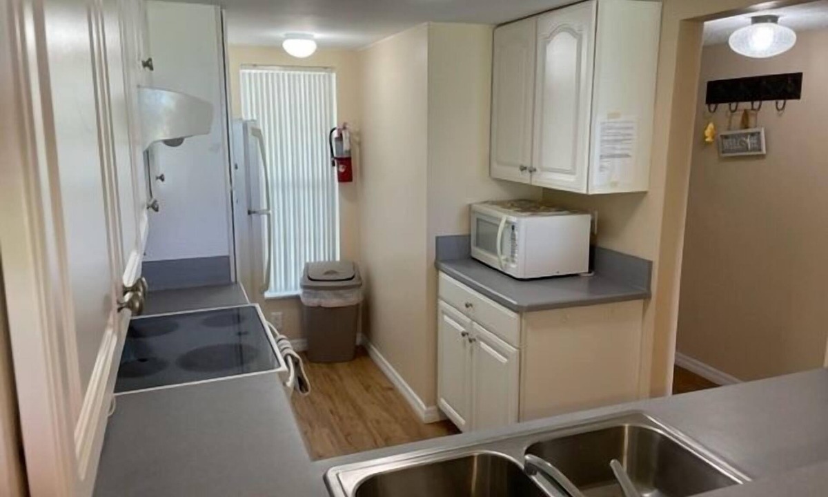 Point East Condo | Ocean View Ground Floor 2/2