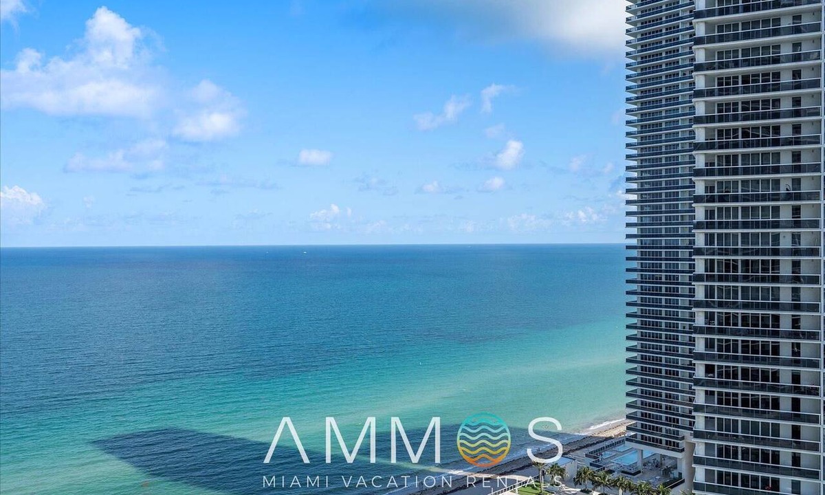 Hollywood South Central Beach Condo | Ocean Views, Perfect Location & Resort Amenities
