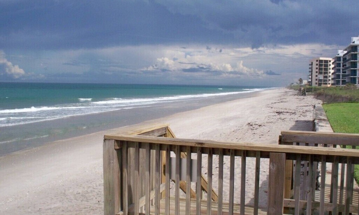 Satellite Beach Condo | Oceanfront 1 Bedroom Condo