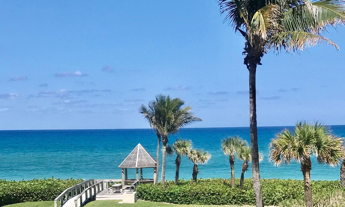 Juno Beach Condo | OceanFront Condo Renovates with Heated Pool & Hot tub Directly on the Beach!