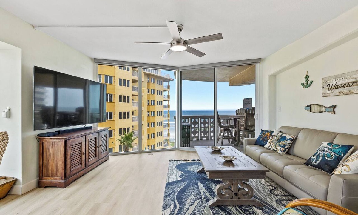 New Smyrna Beach Condo | 🏖️Oceanfront Golden Arms | Pool | Walk to shopping & dining | #501🌊