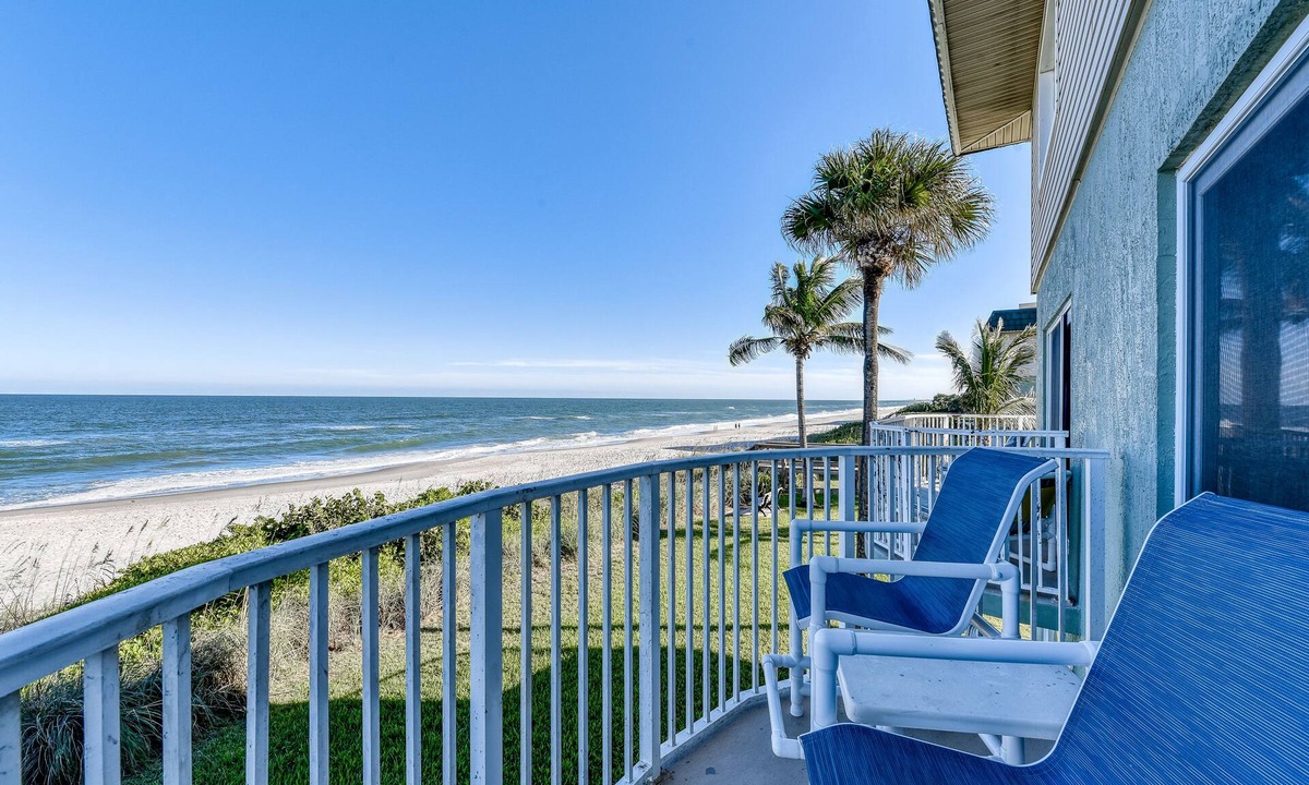 Indialantic House | Oceanfront- Heated Pool-Balcony