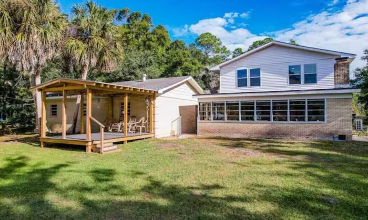 Ono Island House | On the Bay, less than 15 min to NAS and Beaches.