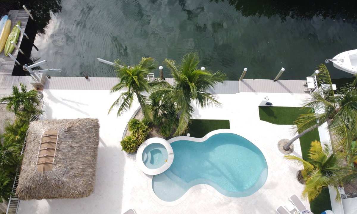 Marathon House | Open Water views, 80' dock Private Pool Ice machine DIRECT ACCESS open water