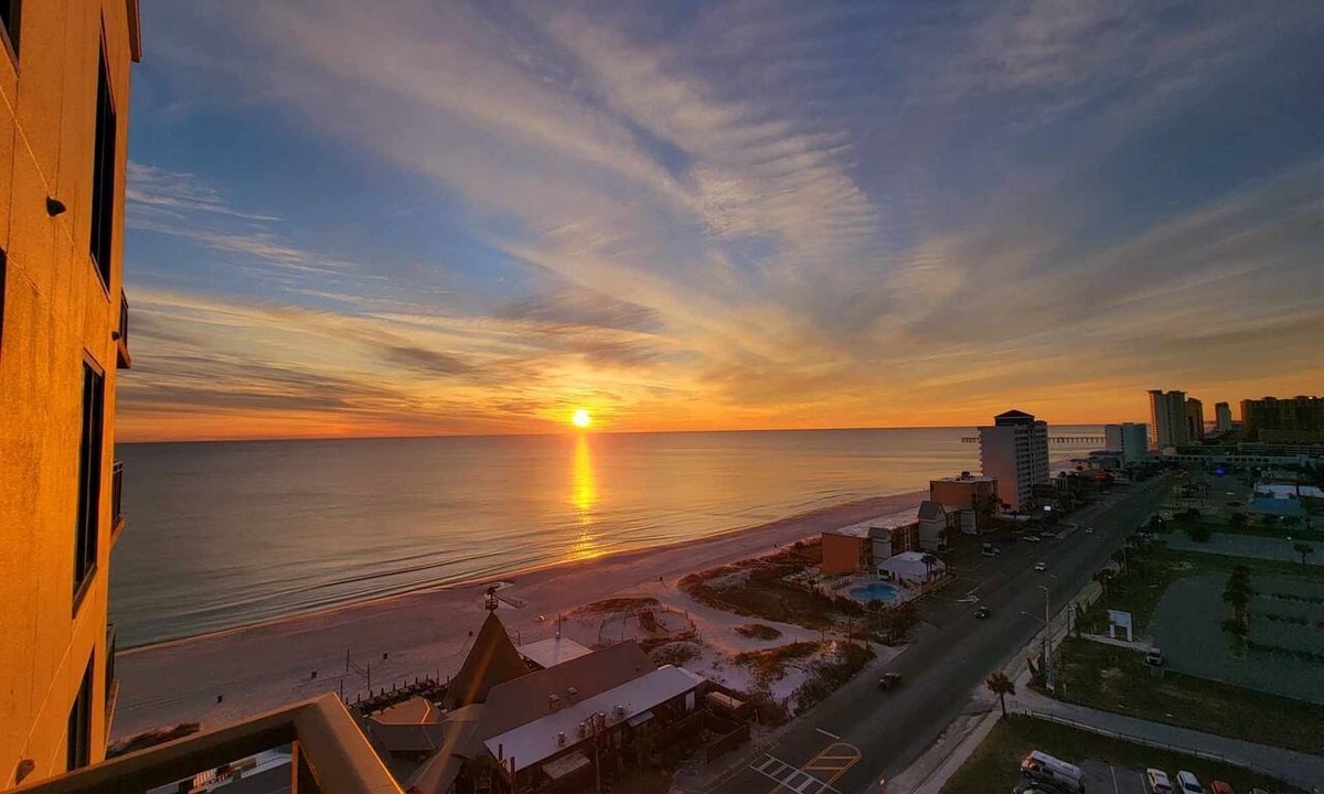 Panama City Beach Condo | Origin 1305: Sunset-View Studio w/Balcony! Free Fun!