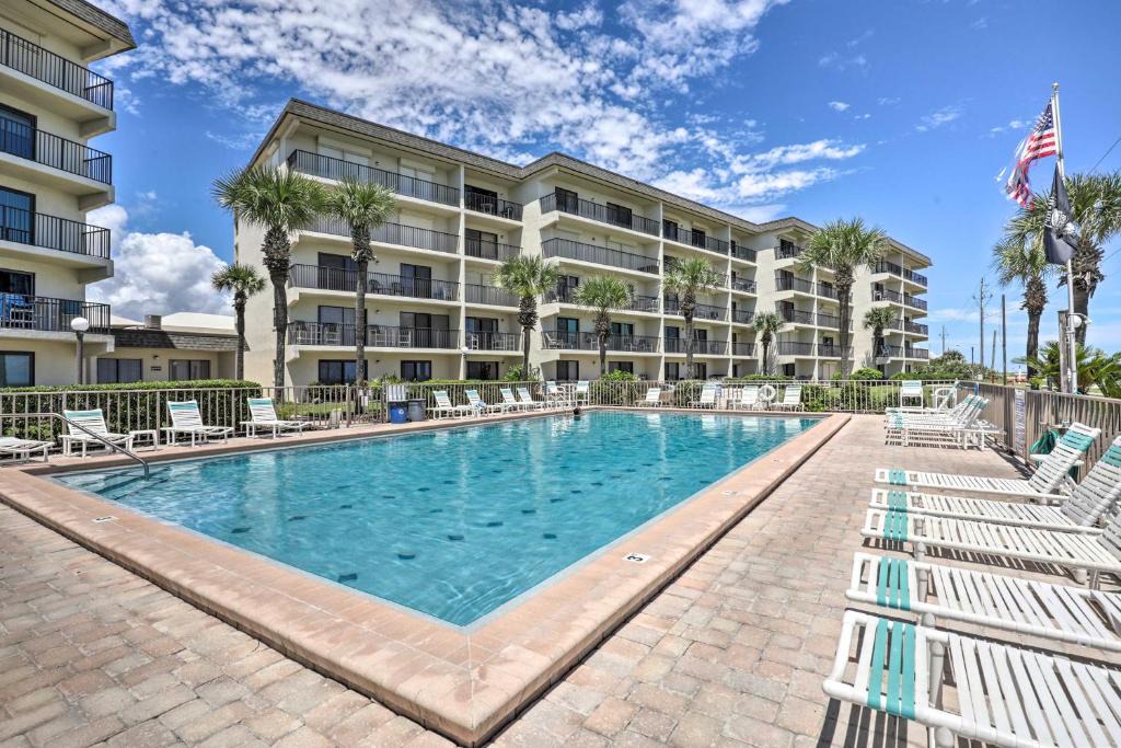 Ormond-by-the-Sea House | Ormond Beach Condo w/Balcony & Views