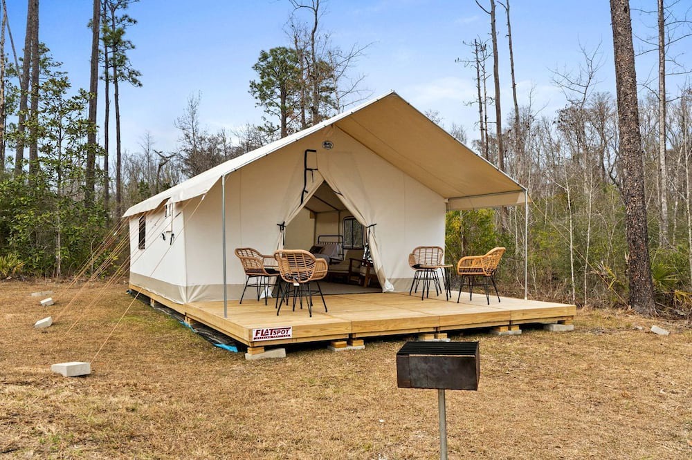 Wewahitchka Cabin | Outdoor Adventure Basecamp: World-Class Fishing, Hiking Trail & Pet-Friendly Fun in Wewahitchka, Florida