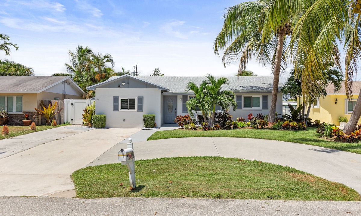 Florida North Atlantic Coast House | PALM BEACH GARDENS HOME