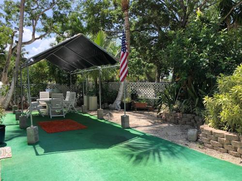 Key Largo House | Paradise Found-Key Largo Kampground Divers Welcome