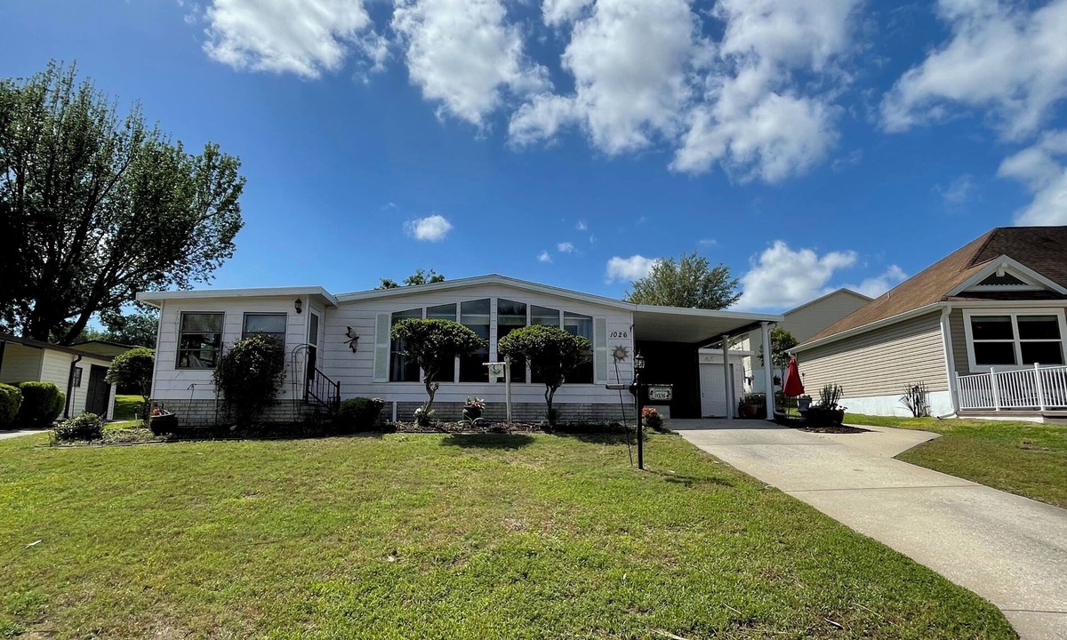 Silver Lake House | Park Views, Cozy Vibes, and Easy Breezy Living Near Spanish Springs