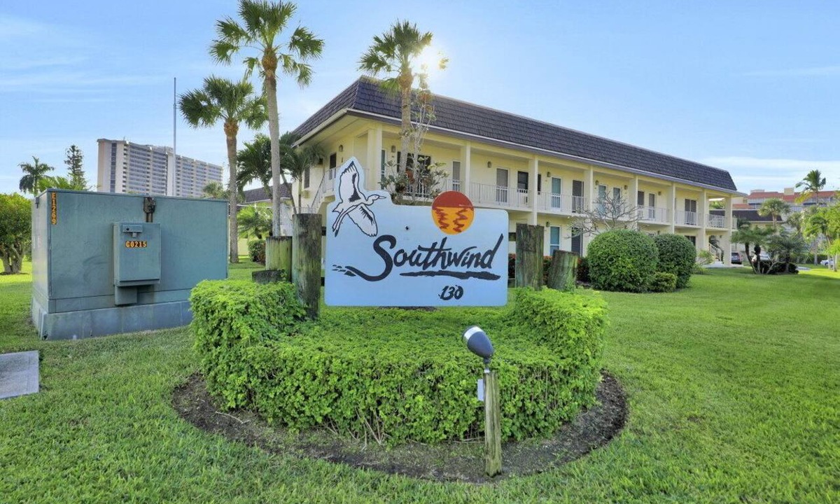 Marco Island Condo | Peaceful Condo | Pool & Brief Walk to Beach