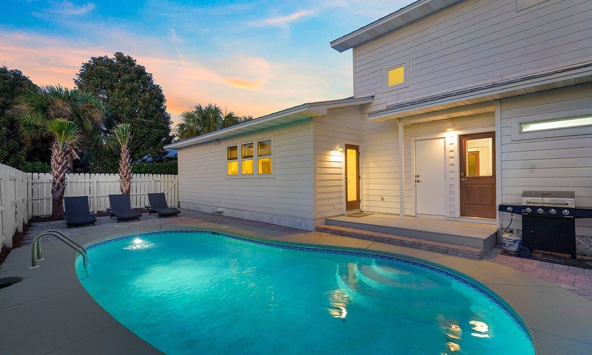 Clipper Cove House | Pearl Sands - Private Pool and Golf Cart!
