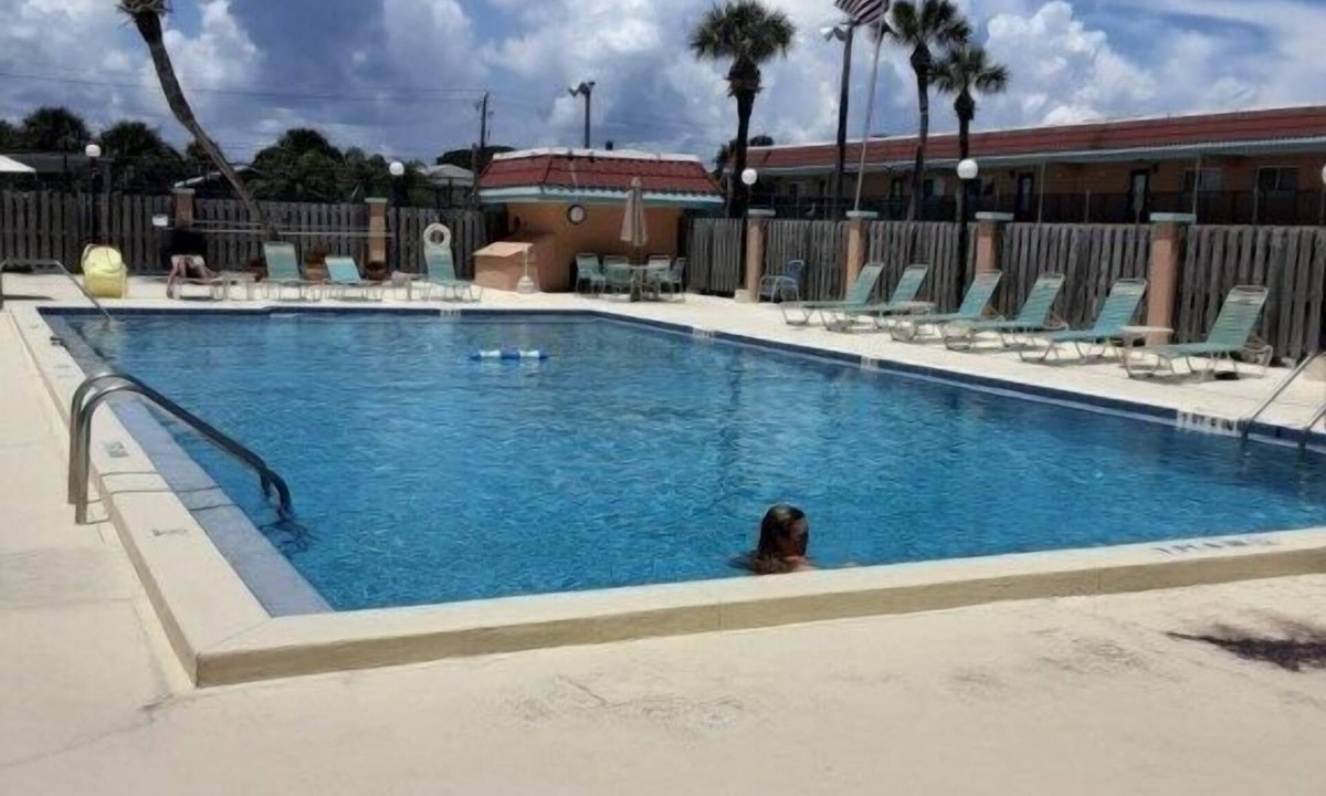 Crescent Beach Condo | Pelican Inlet C117, Ground Floor Condo, Boat Parking, Pool, Tennis Court