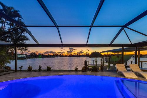 Eight Lakes House | Pelican Point Waterfront