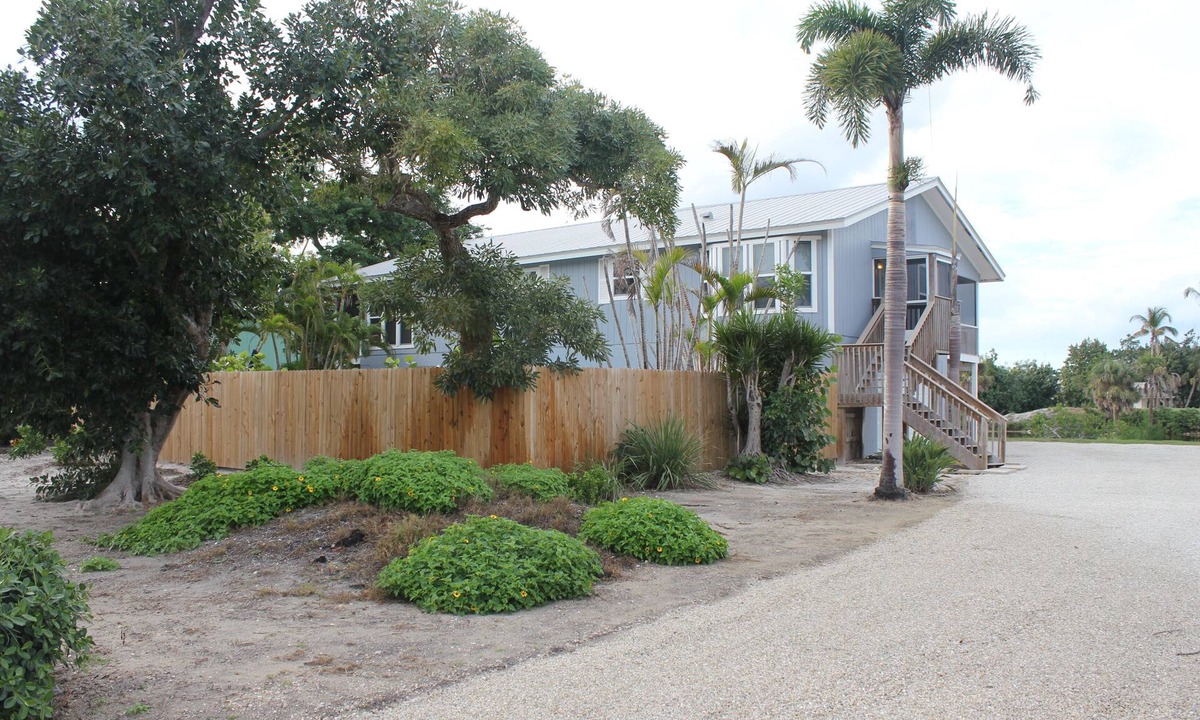 Sanibel House | Perfect Beach House-4-bedroom house in Sanibel