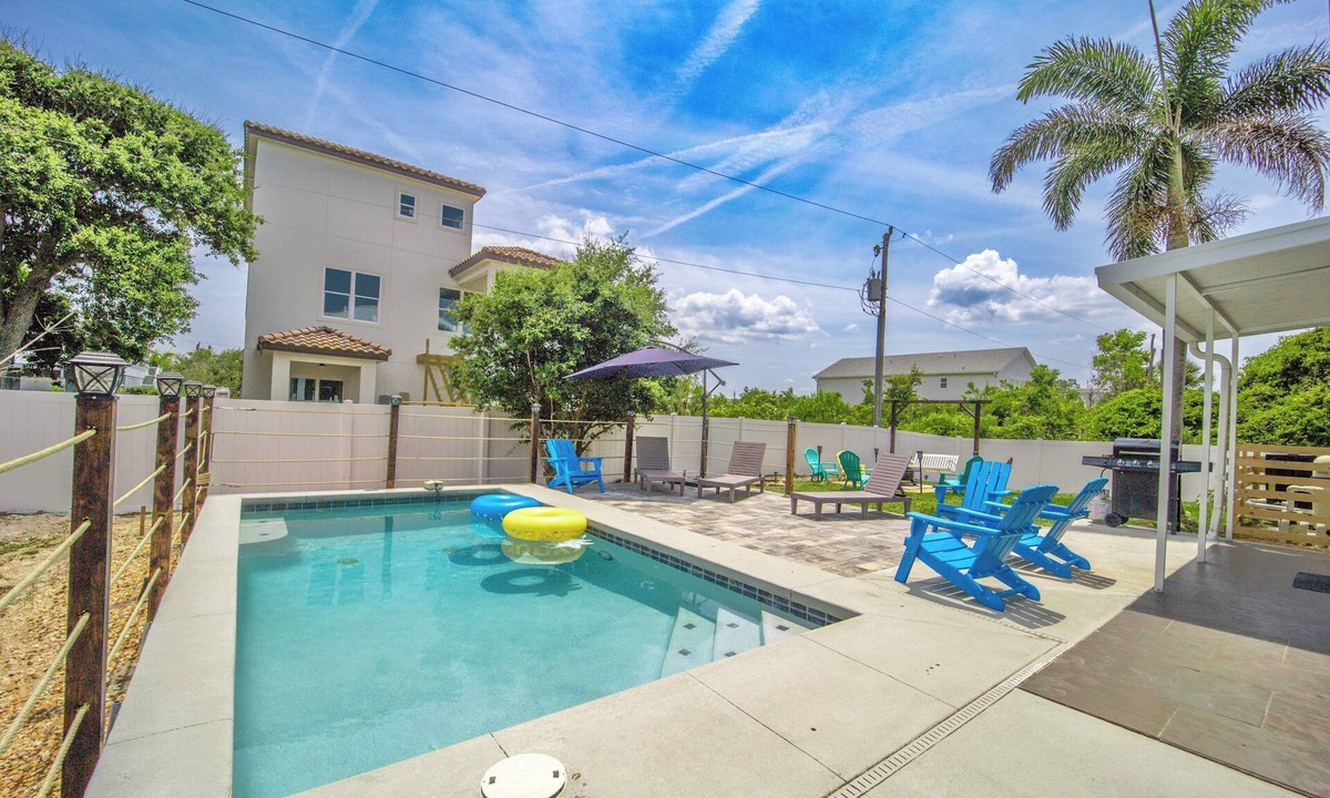 Marineland Acres House | Pet-Friendly Beach Home WGolf Cart, Pool, Hot Tub