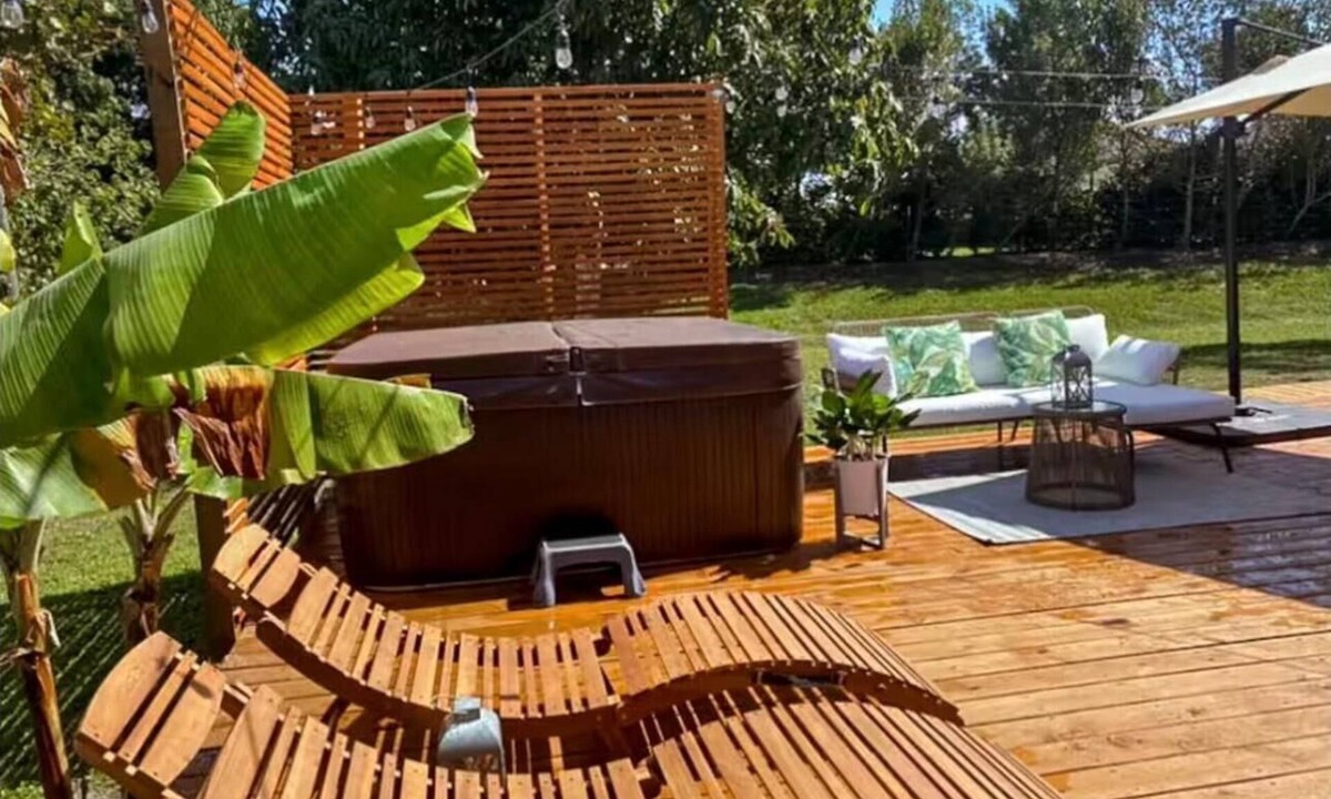 Biggar House | Pet-Friendly Estero Spacious House Near FGCU, Beaches, RSW Airport & Hertz