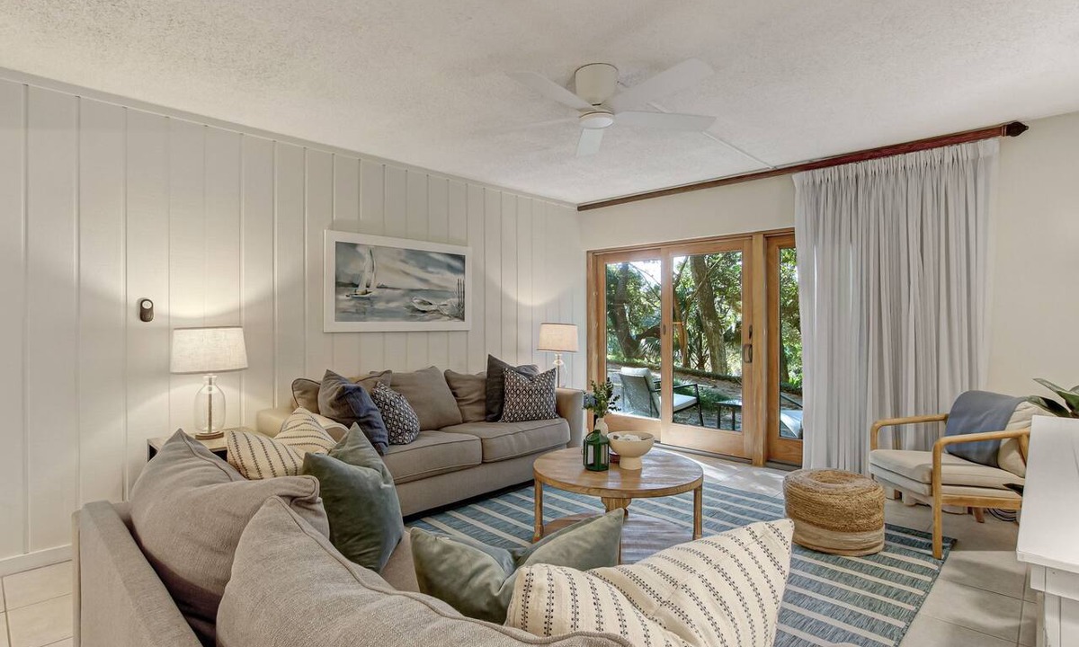 Fernandina Beach Condo | Pet Friendly | Ground Floor Beachwood Condo | Newly Updated | Across the Street from Beach