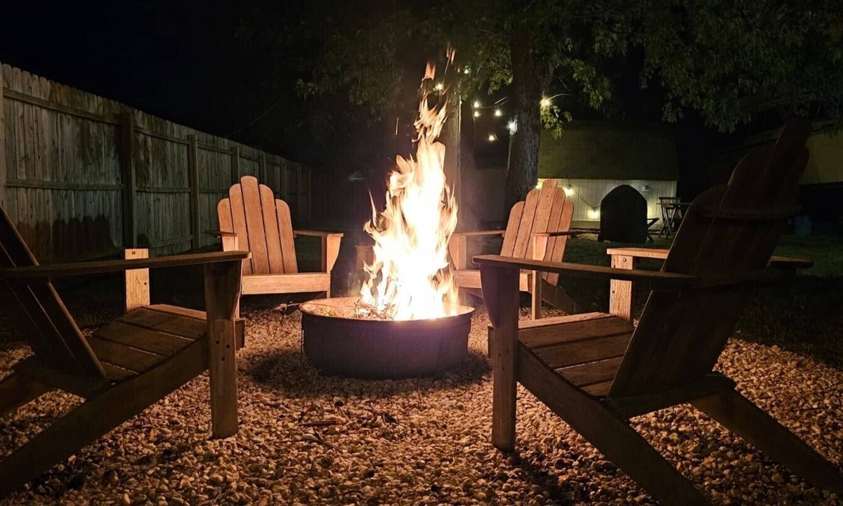 Rio Grande House | Pet friendly minutes to beach!