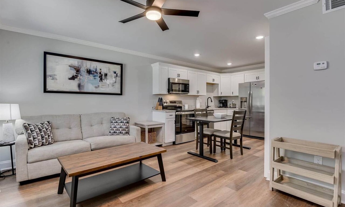 Peach Orchard Apartment | Pines at 5 Corporate Furnished Rentals Suite 210
