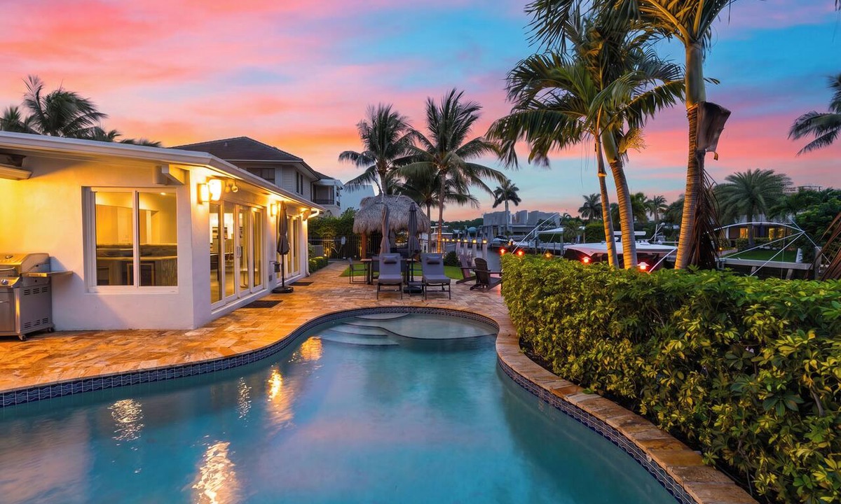 Bel Air House | Pompano Beach Retreat Private Pool + Canal-Front Tiki Lounge | Coral Current