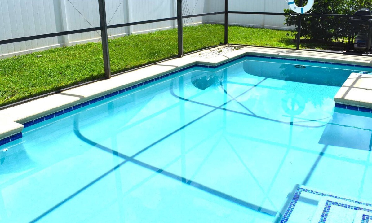 Eagle Pointe South House | Pool Home, 2 master bedrooms, great location, games room.