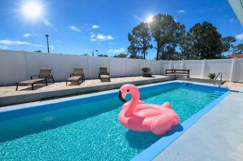 New Port Richey House | Pool Retreat 5min Anclote Beach