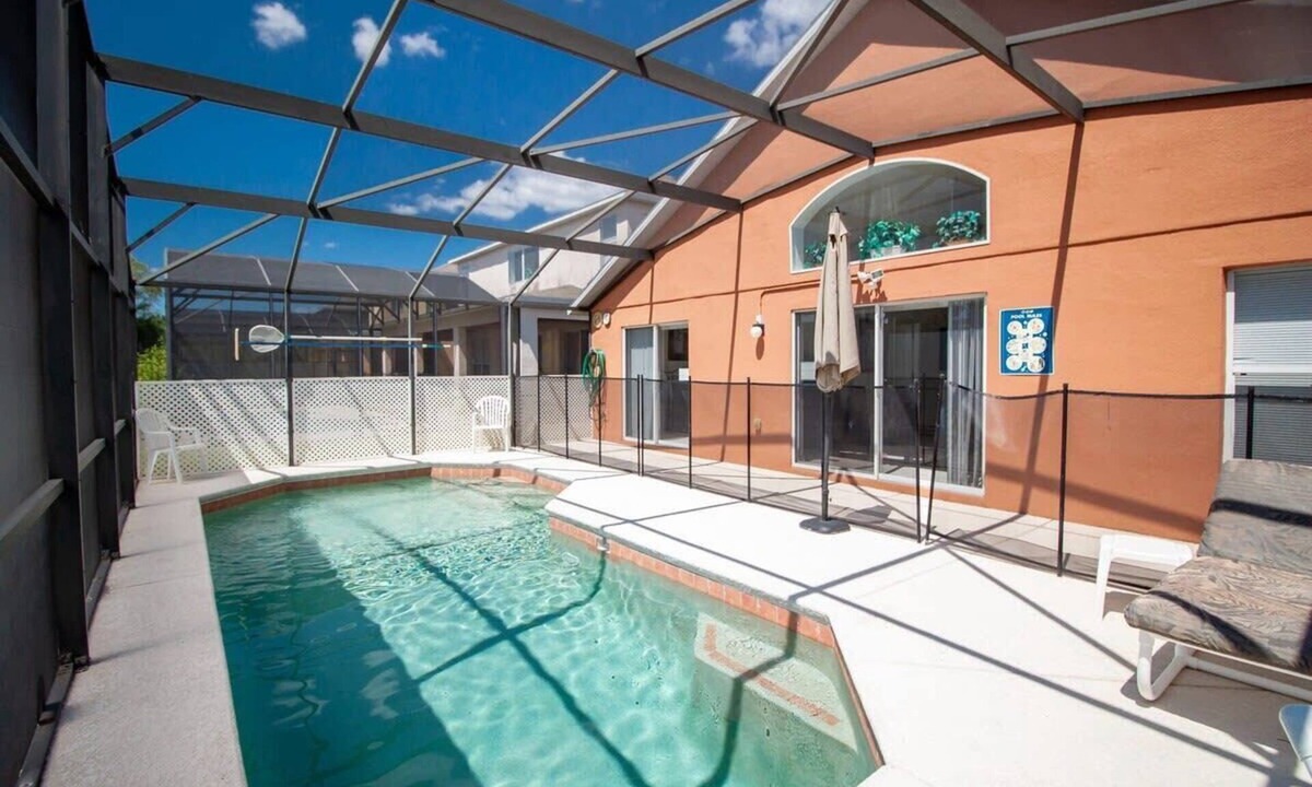Seasons Villa | Pool Villa Near Disney w/Game Room + Pool Table
