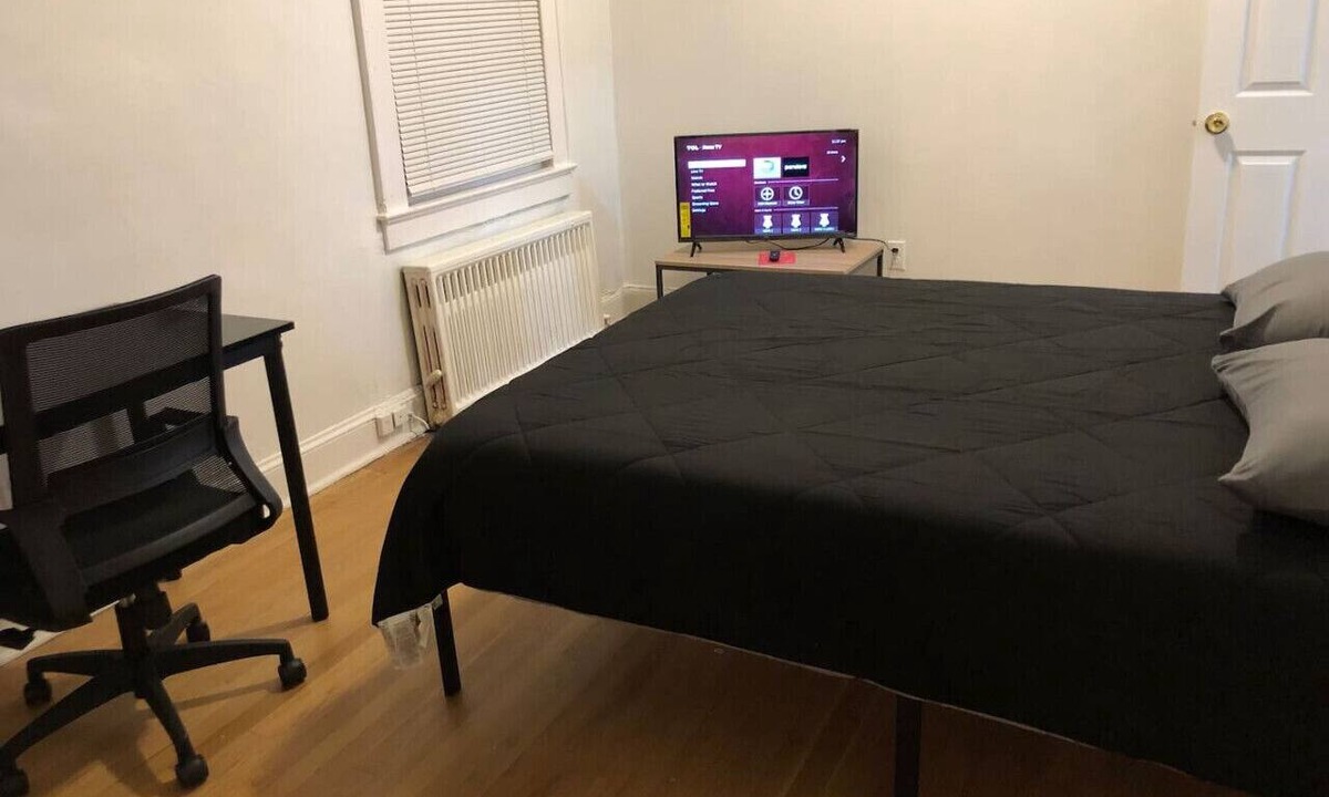 Paterson Apartment | Private 2-bedroom apartment, private entrance, MetLife Stadium 30 mins