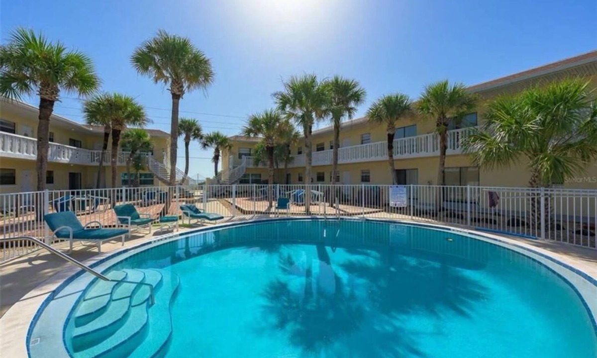 Ormond-by-the-Sea Condo | Private 2 bedroom 1 bath with pool, beach, wifi, near Daytona & I-4 to Orlando