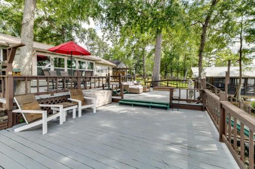 Andalusia House | Private Dock + Fire Pit: Gantt Lake Getaway!