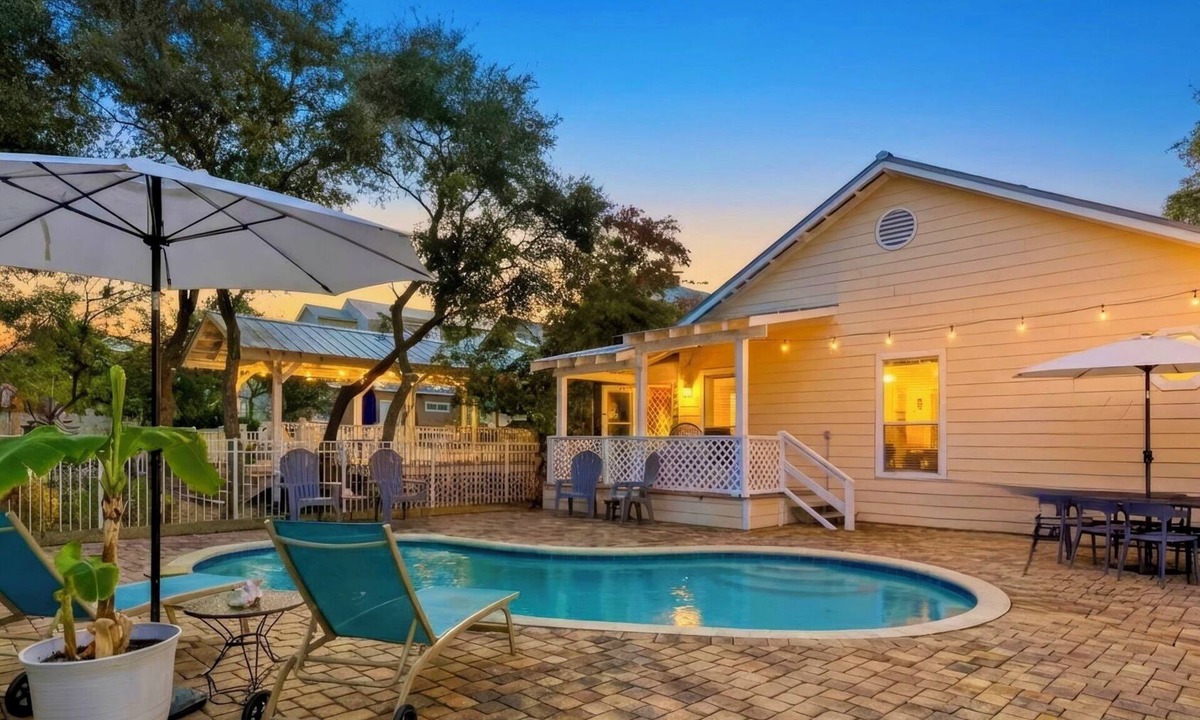 Crystal Beach House | Private Heated Pool - 2 Min Walk to Beach - Free Golf Cart - Crystal Beach