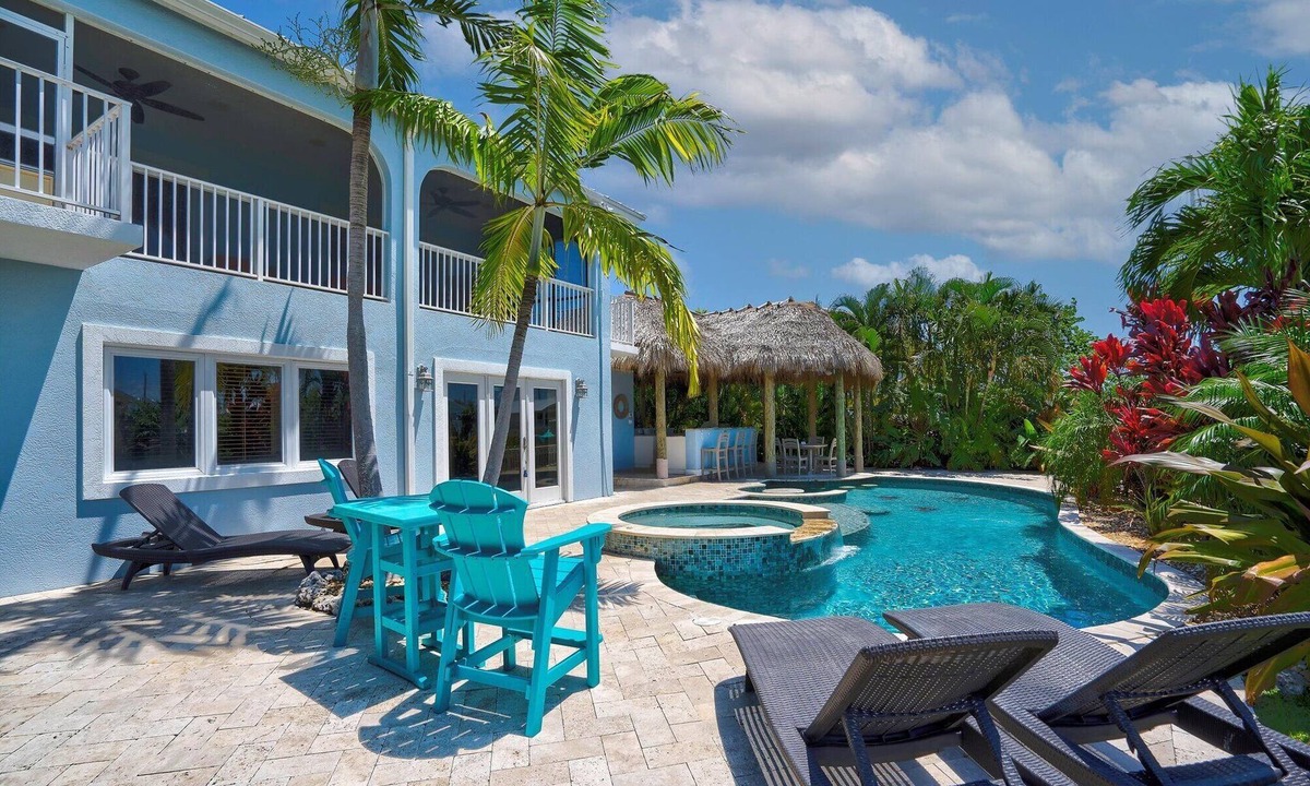 Marathon House | PRIVATE OASIS! Vacation Home with a place for Everyone. Book now for summer!