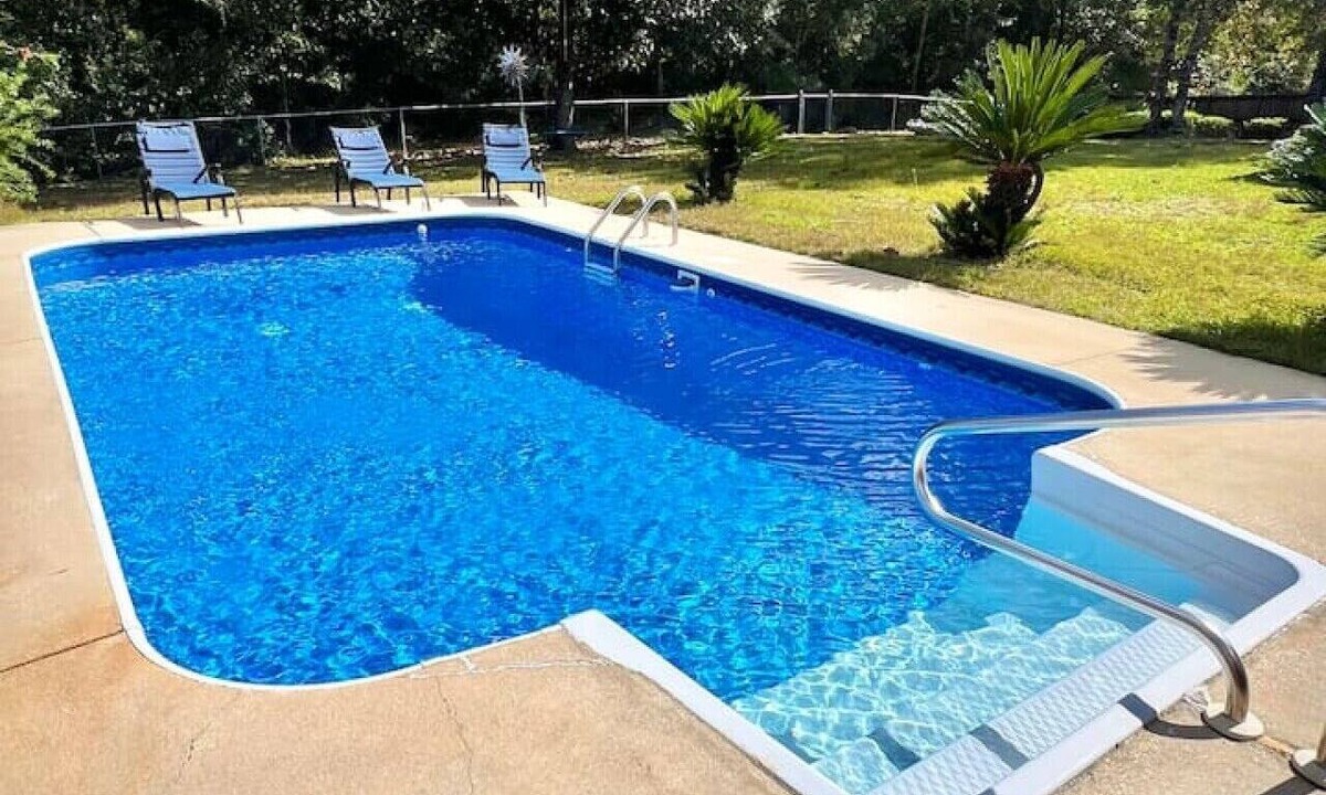 Ono Island House | Private Pool 4BR Fire Pit Sunroom Swing Bed