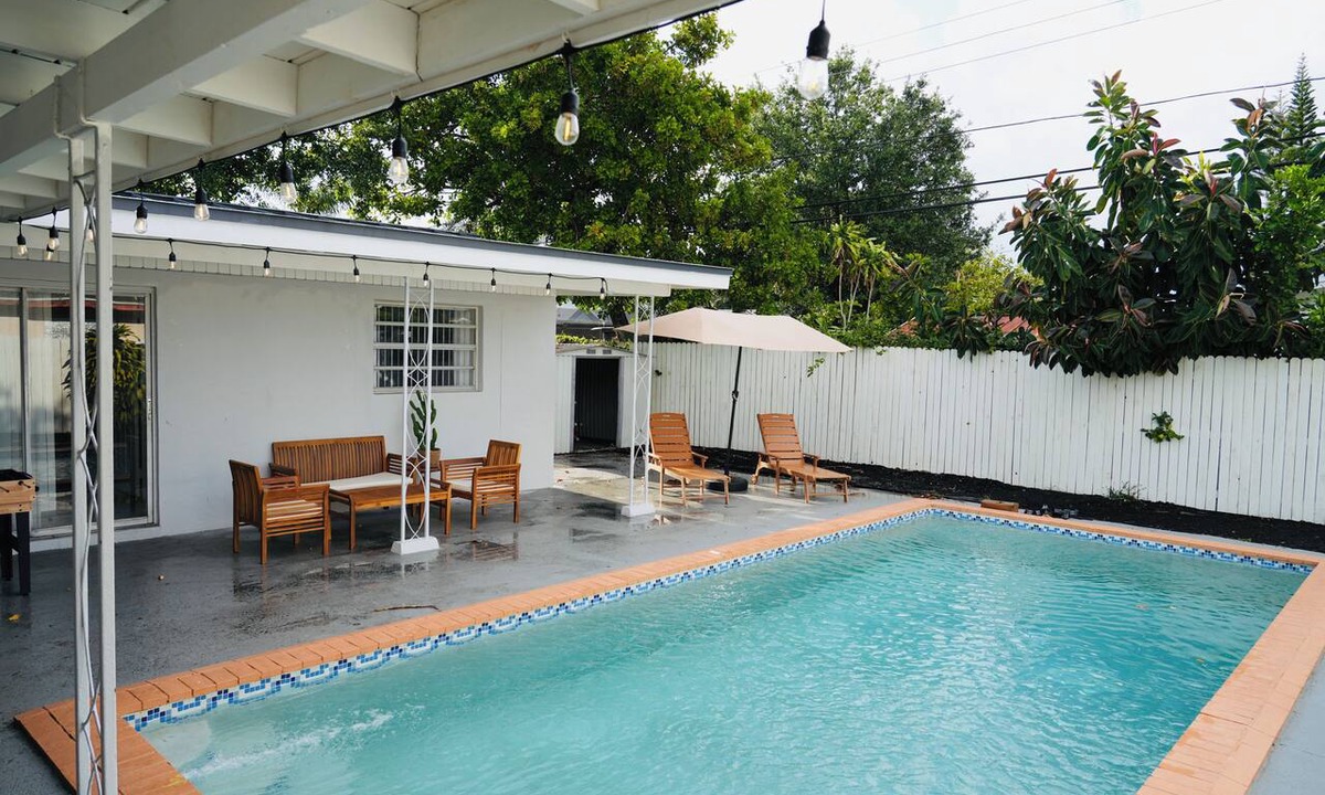Driftwood House | Private Pool Paradise Near Hard Rock & Beach
